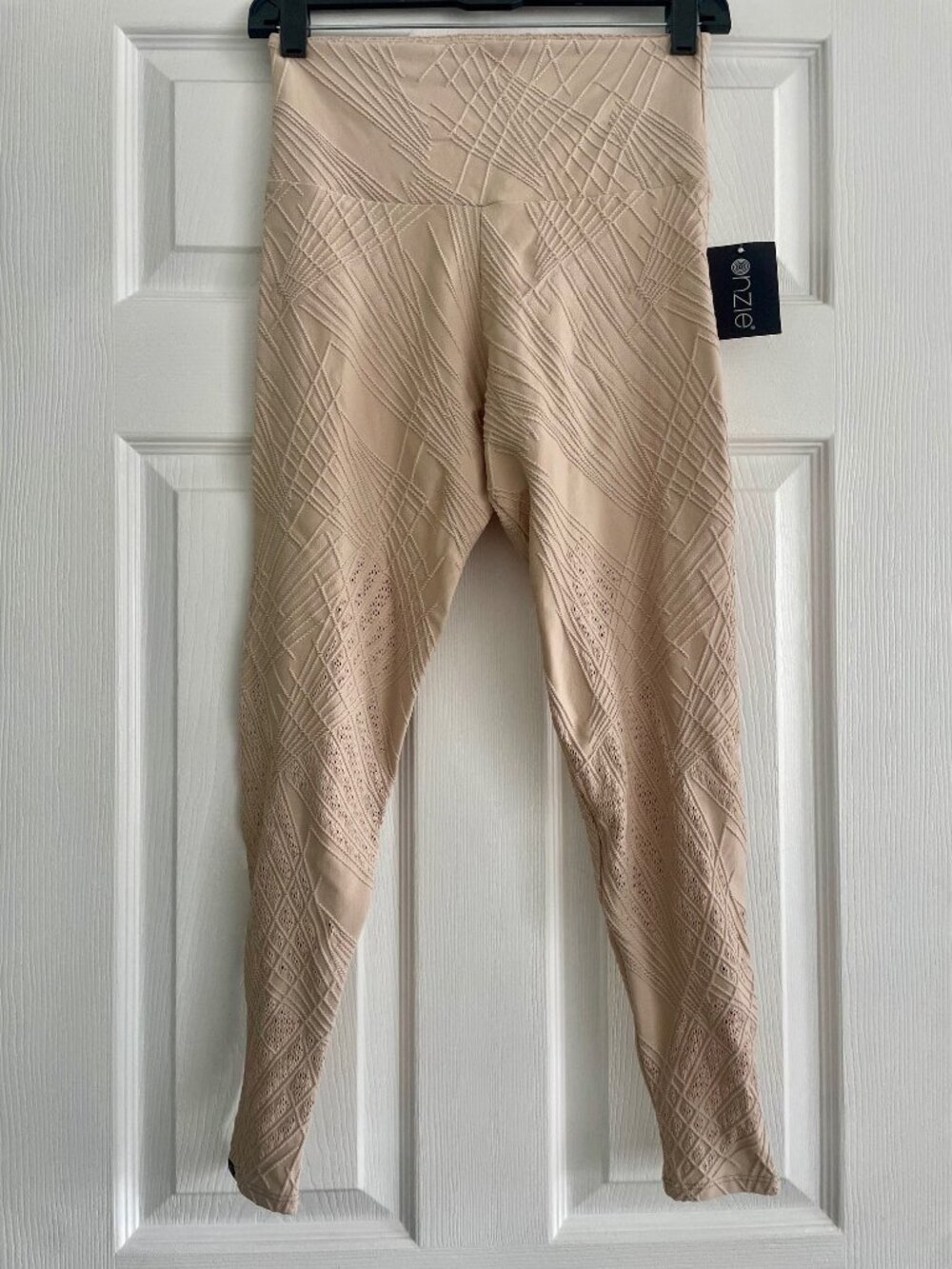 NWT Onzie Selenite Midi Leggings Nude Beige Textured Yoga Pants M/L